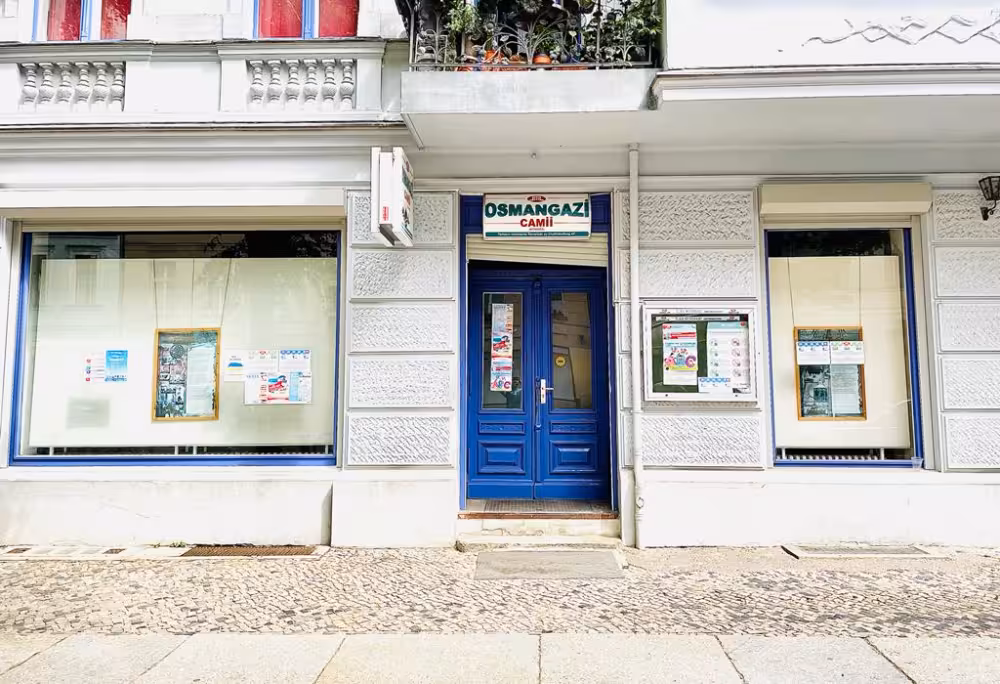 Osman Gazi Moschee Berlin - Vereinswohnung & Moscheerenovierung