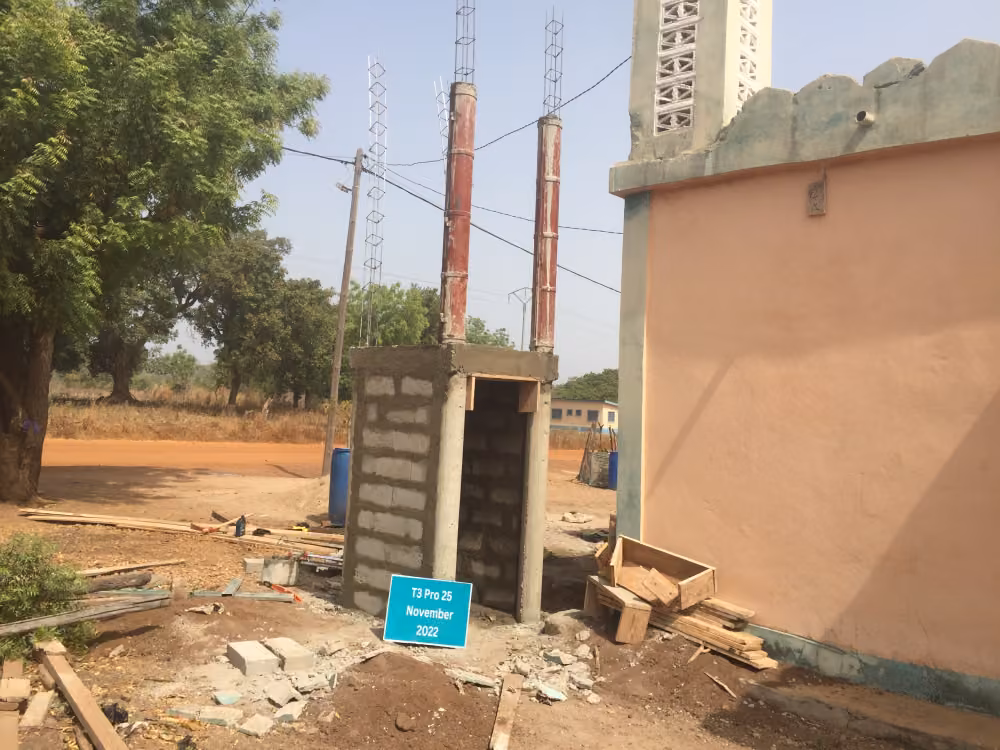 Ein Brunnen und eine Wudustelle  für eine Moschee in Togo