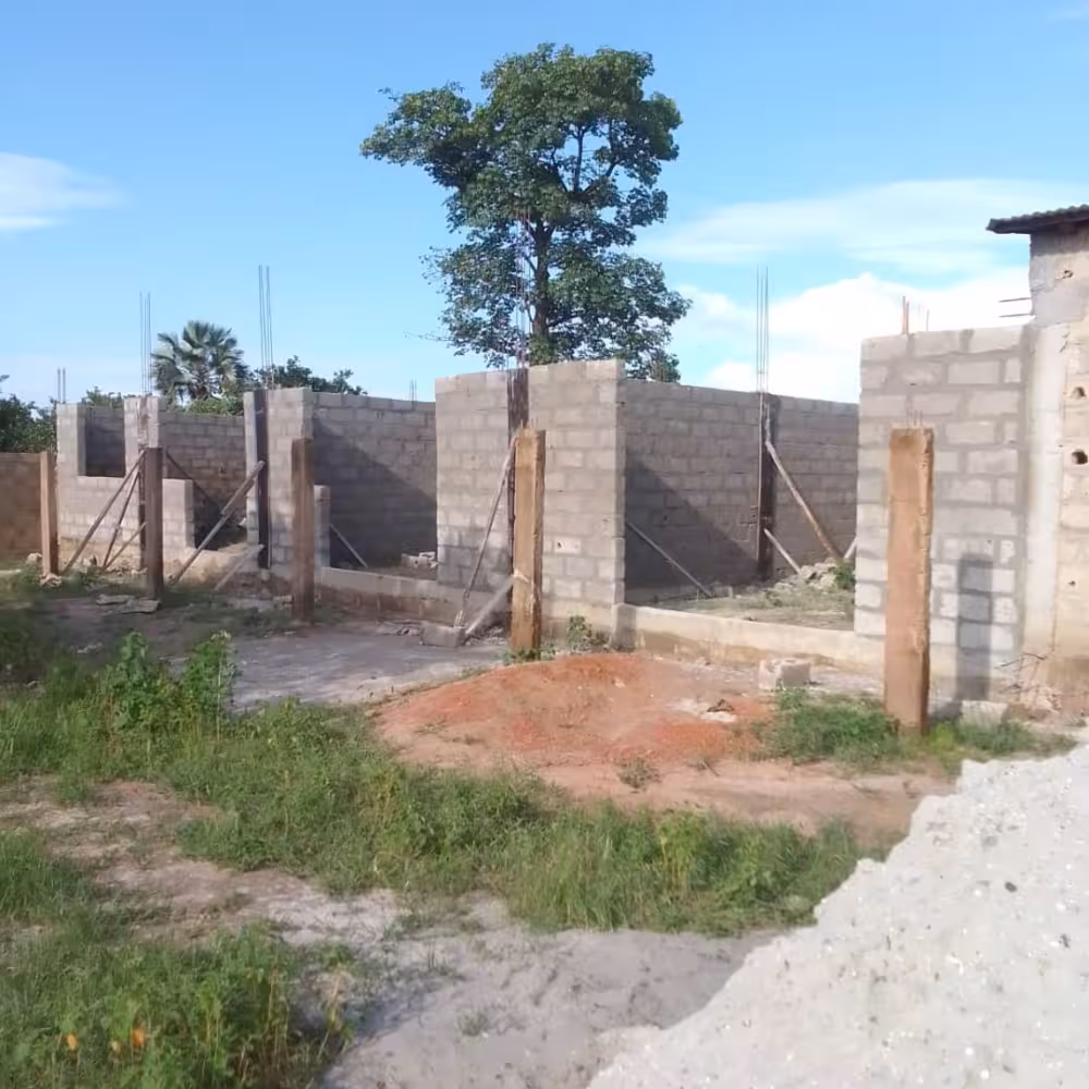 Waisenhauskomplex in Gambia mit integrierter Schule