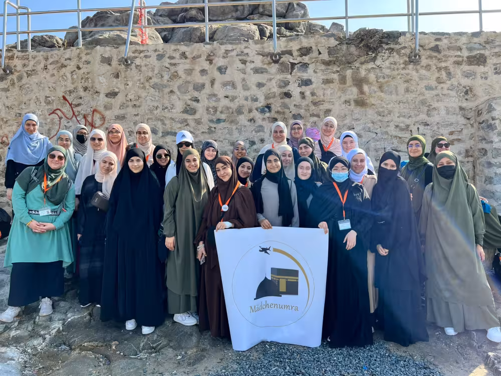Die Mädchenumrah 2.0 - eine spirituelle Bildungsreise für Mädchen in Deutschland