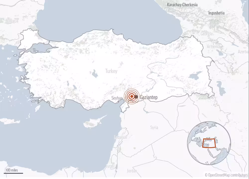 Erdbeben der Stärke 7,8 - Türkei und Syrien