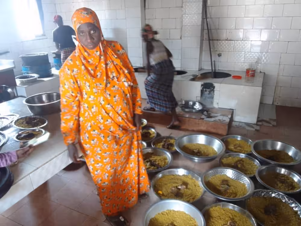 Waisen in Gambia: Lebensmittelsicherheit im Ramadan sichern