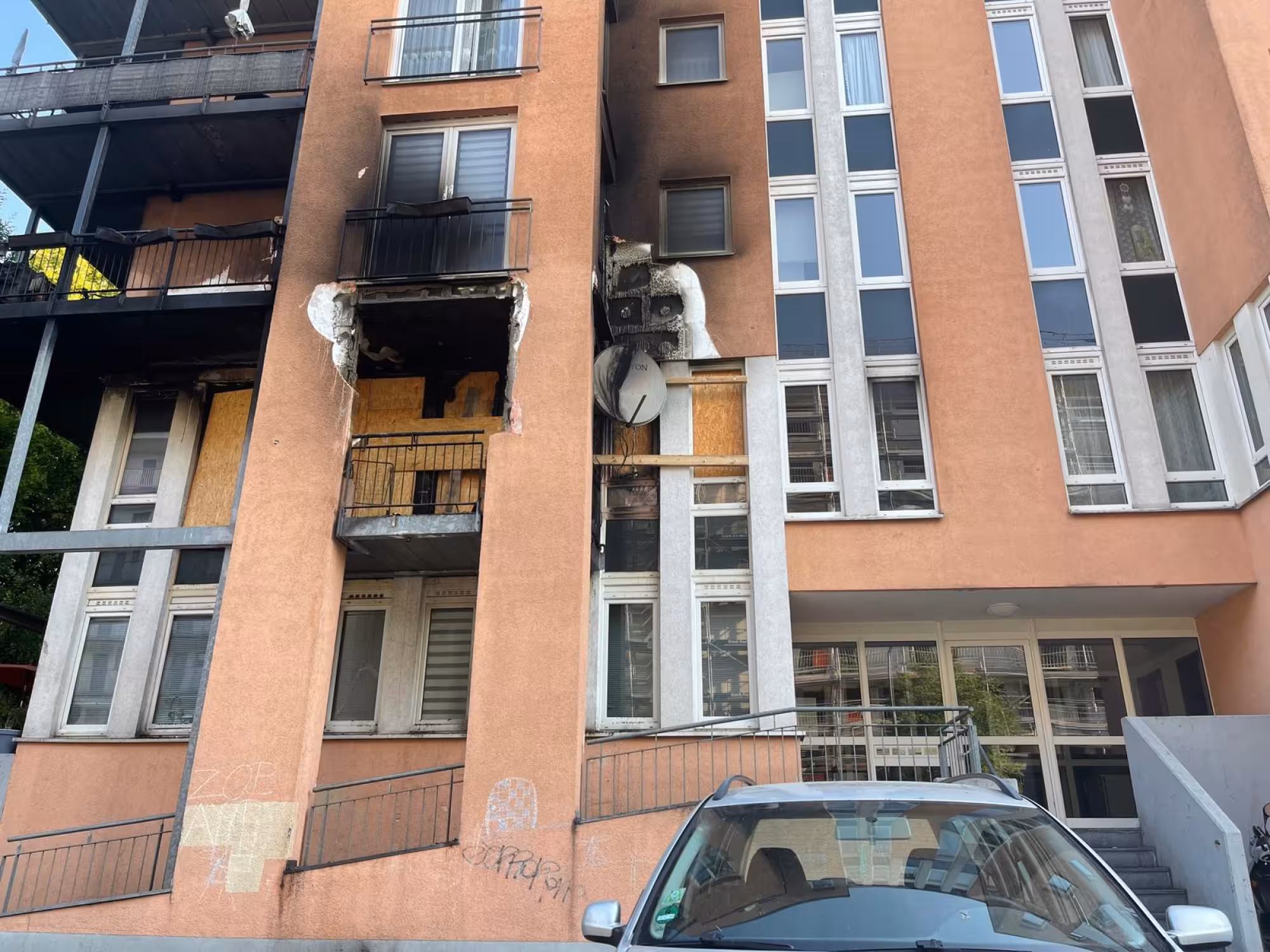 Verheerender Brand vernichtet unser gesamtes Hab und Gut




