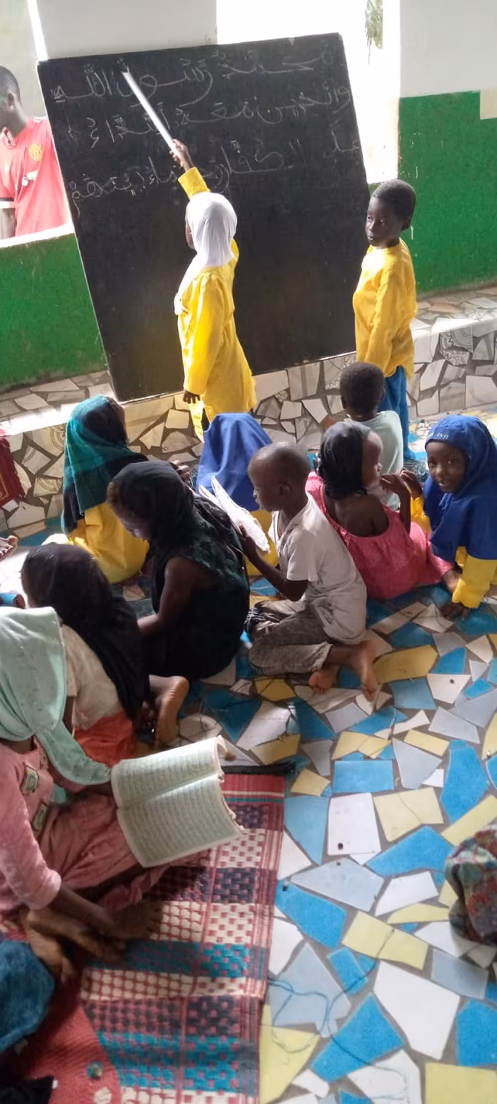 Waise lernt Qu’ran auswendig: Besonderen, ehrenvollen Iftar im Ramadan ermöglichen (Gambia)